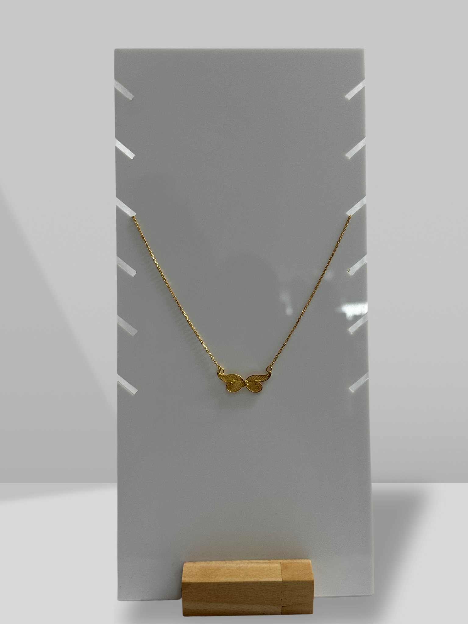 Collier filigrane / 45 cm de longueur