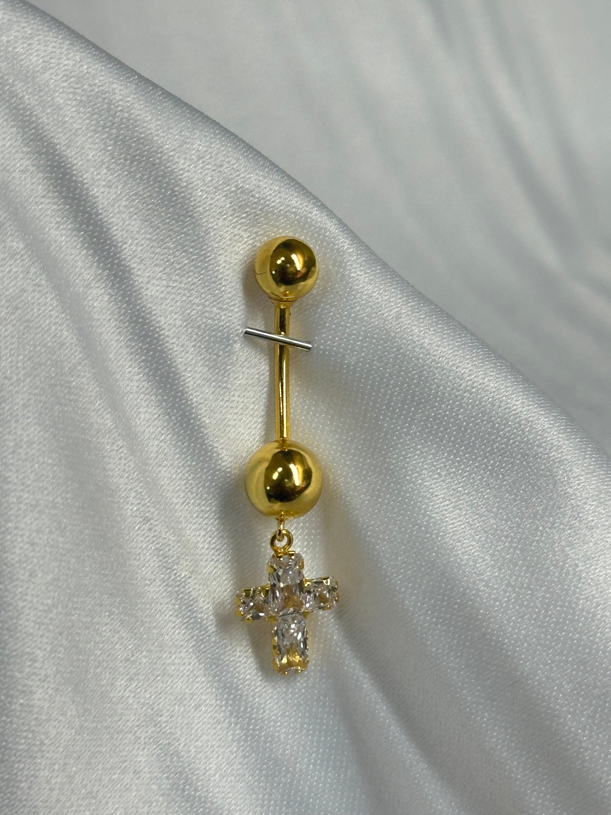 Piercing de Nombril à pierre blanche en croix