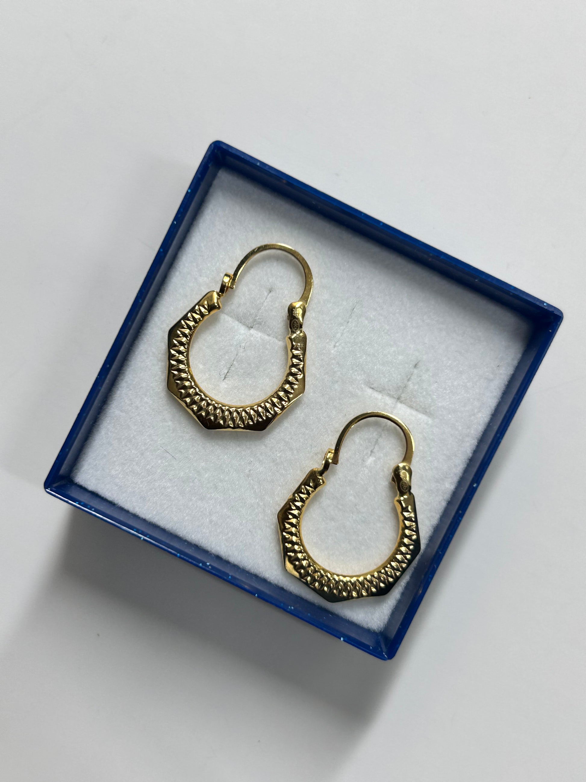 Boucle d'oreille créole