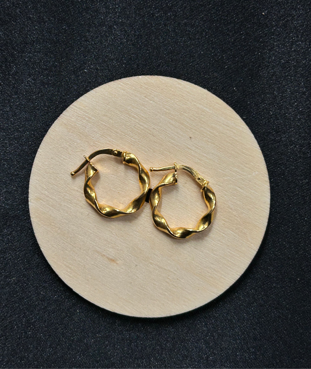 Boucle d'oreille créole en torsadée