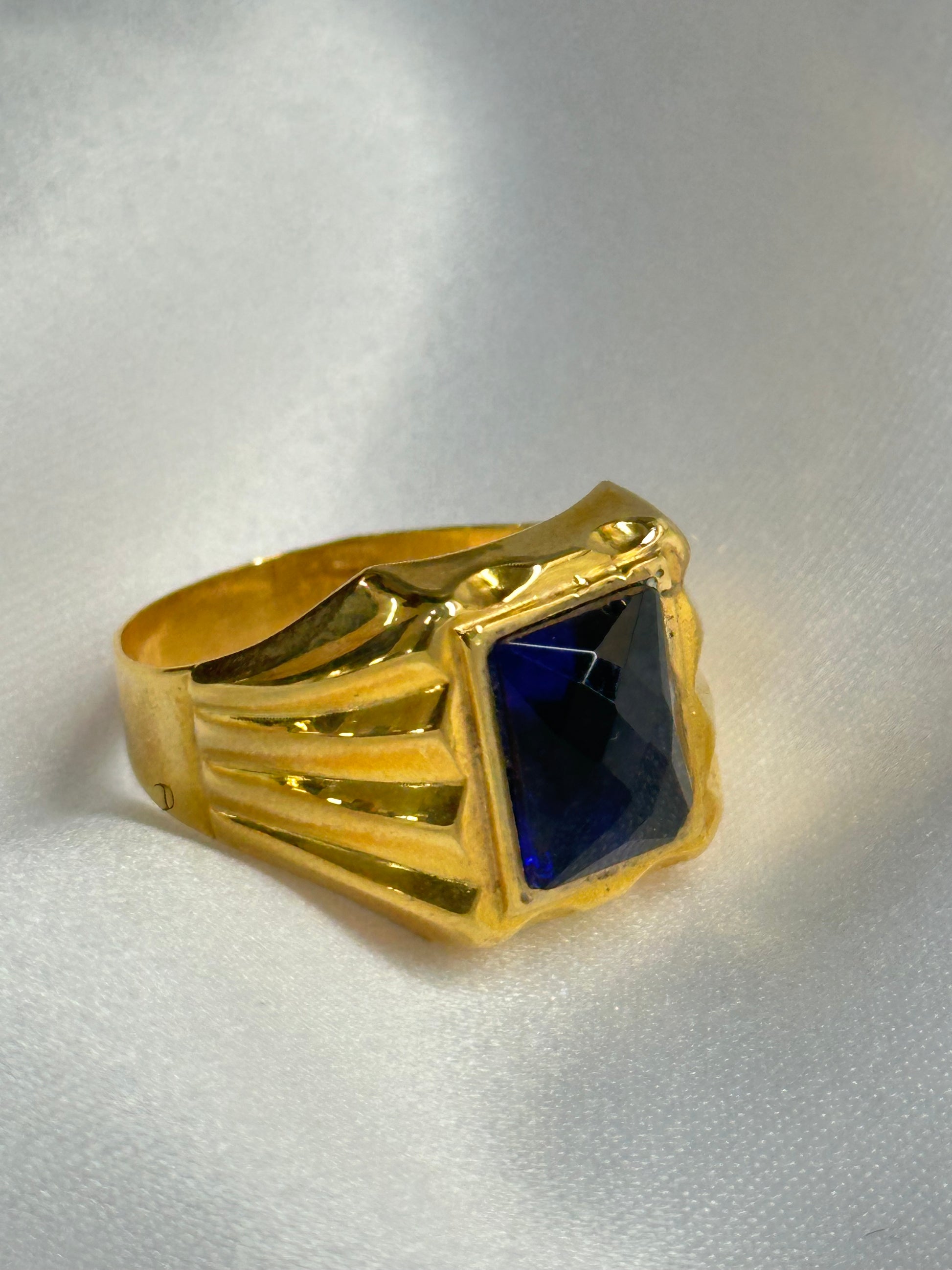 Chevalière à pierre bleue / 7,44g