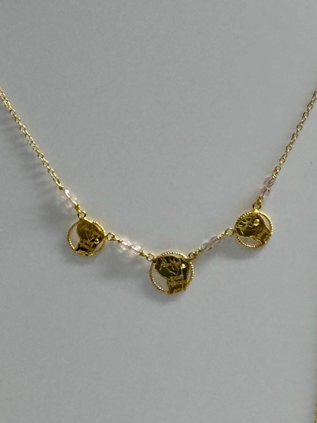 Collier à 3 cartes de la Guyane / 45 cm de longueur