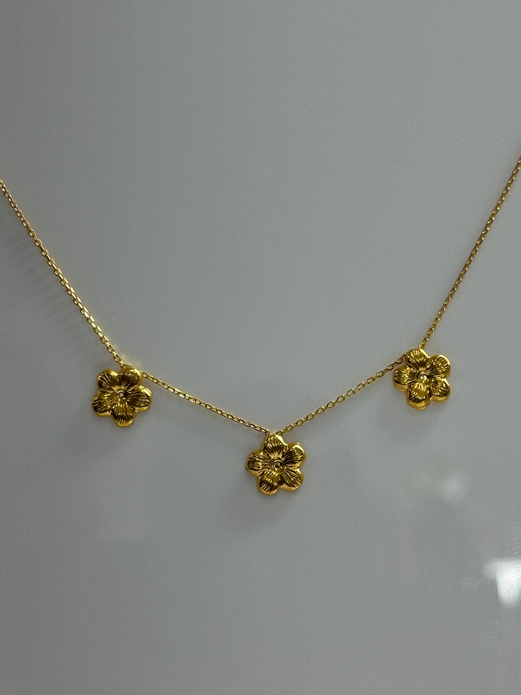 Collier hibiscus /  45 cm de longueur